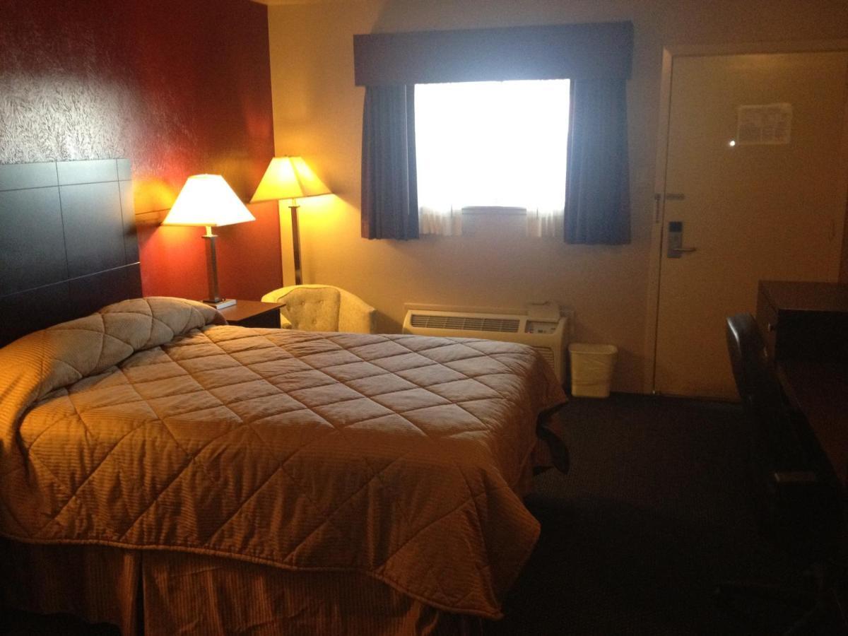 Colonial Inn Monahans Tx מראה חיצוני תמונה